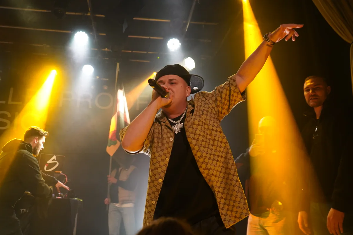 EAZ beendet seine erste Tour in Wetzikon im Scala.